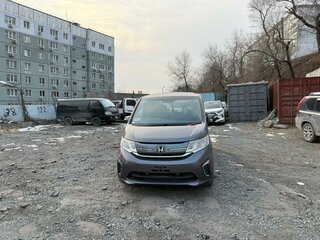 2015 Honda Stepwgn V, серый, 2300000 рублей, вид 3