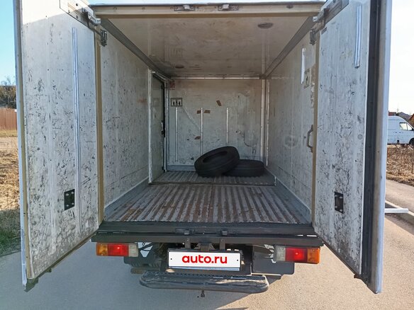 1994 Toyota Dyna, белый, 550000 рублей - вид 5