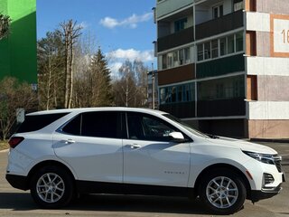 2022 Chevrolet Equinox III Рестайлинг, белый, 1500000 рублей, вид 4