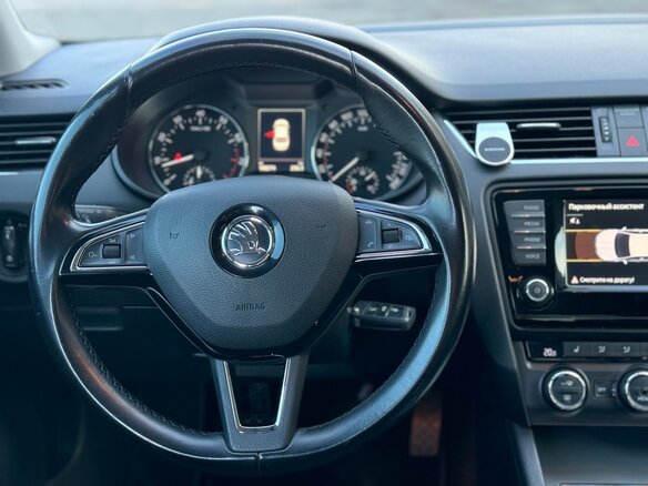 2016 Skoda Octavia III (A7), бежевый, 1250000 рублей - вид 17