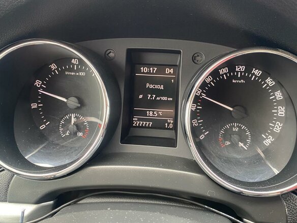 2013 Skoda Yeti I, белый - вид 9