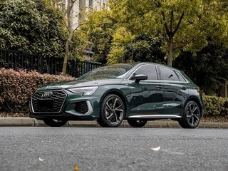 2021 Audi A3 Sportback 35 TFSI IV (8Y), зелёный, 1930000 рублей, вид 1