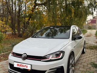 2020 Volkswagen Golf GTI VII Рестайлинг, белый, 2950000 рублей, вид 2