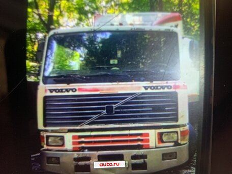 1991 Volvo F-Series, белый, 300000 рублей, вид 1