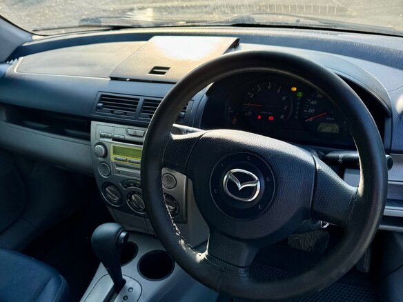 2003 Mazda Demio II (DY), синий, 255000 рублей - вид 11