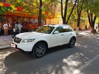 2007 Infiniti FX35 I (S50) Рестайлинг, белый, 1110000 рублей, вид 2