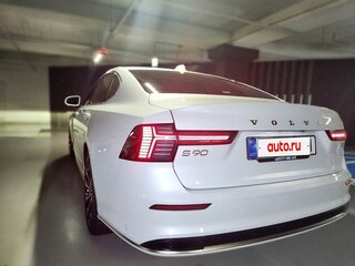 2026 Volvo S90 II Рестайлинг 2, белый, 7465231 рублей, вид 3