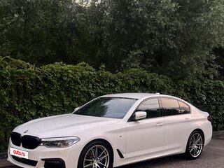 2019 BMW 5 серии 530d xDrive VII (G30/G31/G38), белый, 4950000 рублей, вид 2