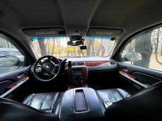 2008 Chevrolet Tahoe III, чёрный, 1630000 рублей, вид 3