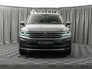 2021 Volkswagen Tiguan II Рестайлинг, серый, 3840000 рублей, вид 3