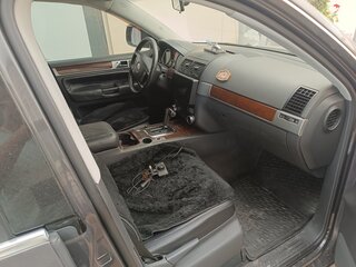 2008 Volkswagen Touareg I Рестайлинг, серый, 1200000 рублей, вид 4