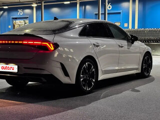 2022 Kia K5 III, белый, 2800000 рублей, вид 5