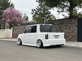 2001 Toyota bB I, белый, 2200000 рублей, вид 3