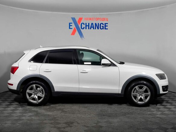 2009 Audi Q5 I (8R), белый, 999000 рублей - вид 4