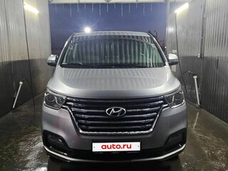 2020 Hyundai Grand Starex I Рестайлинг 2, серый, 4300000 рублей, вид 1