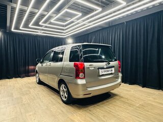 2004 Toyota Raum II, серый, 659000 рублей, вид 4