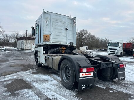 2004 Renault Magnum, белый, 999999 рублей, вид 4