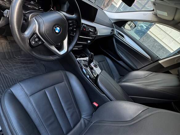 2018 BMW 5 серии 520d VII (G30/G31/G38), чёрный, 3200000 рублей - вид 9