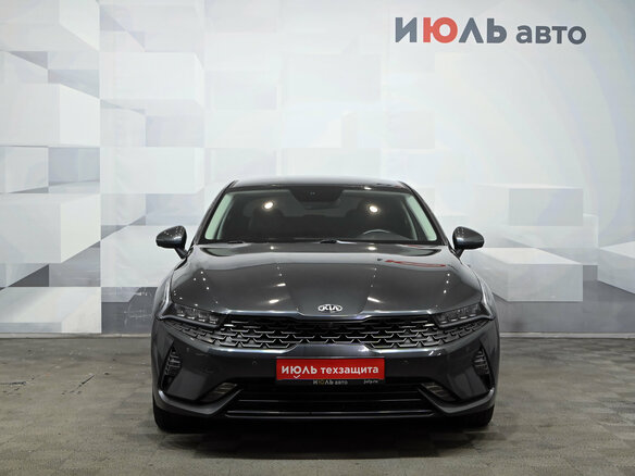 2021 Kia K5 III, серый, 2860000 рублей - вид 2