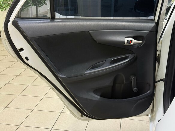2007 Toyota Corolla X (E140, E150), белый - вид 14