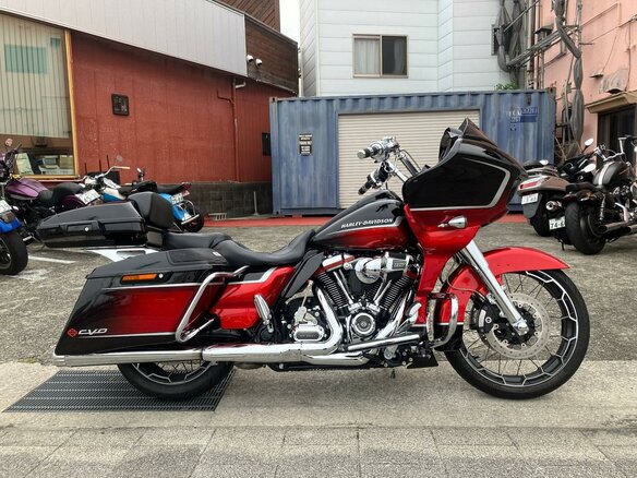 2021 Harley-Davidson CVO Road Glide, чёрный, 3177000 рублей - вид 1