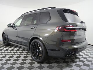 2026 BMW X7 M60i I (G07) Рестайлинг, серый, 21951358 рублей, вид 3