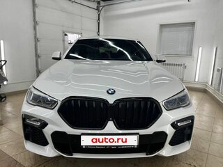 2020 BMW X6 30d III (G06), белый, 7550000 рублей, вид 2