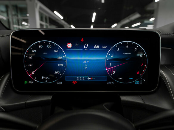 2025 Mercedes-Benz GLC 300 II (X254), чёрный - вид 11