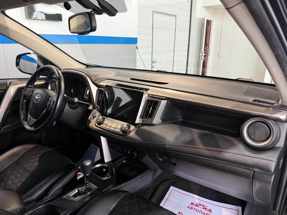 2018 Toyota RAV4 IV (XA40) Рестайлинг, чёрный - вид 13