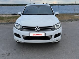 2014 Volkswagen Touareg II, белый, 2100000 рублей, вид 1