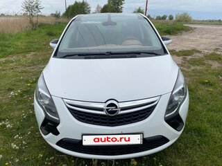 2013 Opel Zafira C, белый, 1499000 рублей, вид 1