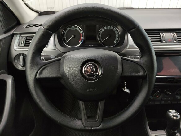 2019 Skoda Rapid I Рестайлинг, белый, 1049000 рублей - вид 6
