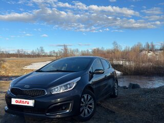 2017 Kia Ceed II Рестайлинг, серый, 1450000 рублей, вид 5