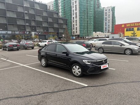 2020 Volkswagen Polo VI, чёрный, 1300000 рублей, вид 2