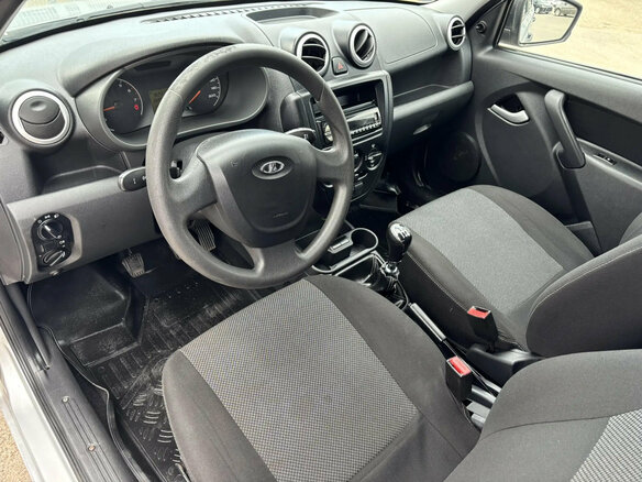 2015 Lada (ВАЗ) Granta I, серебристый, 328000 рублей - вид 8
