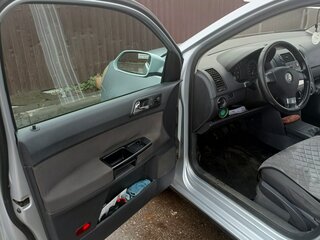 2008 Volkswagen Polo IV Рестайлинг, серебристый, 310000 рублей, вид 5