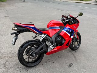 2021 Honda CBR 600RR, красный, 810000 рублей, вид 3