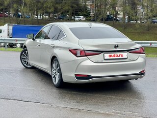 2018 Lexus ES 250 VII, коричневый, 2650000 рублей, вид 4