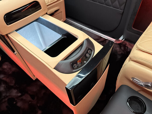 2026 Mercedes-Benz Sprinter, чёрный, 27990000 рублей - вид 27
