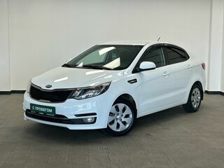 2016 Kia Rio III Рестайлинг, белый, 1100000 рублей, вид 1