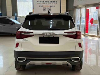 2022 Kia KX3, белый, 1650000 рублей, вид 5