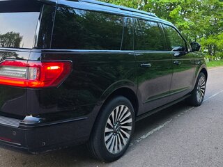 2020 Lincoln Navigator L IV, чёрный, 10000000 рублей, вид 3