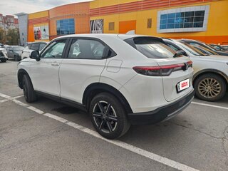 2023 Honda Vezel II, белый, 2650000 рублей, вид 5