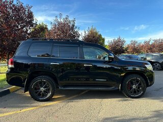 2018 Toyota Land Cruiser 200 Series Рестайлинг 2, чёрный, 6500000 рублей, вид 3
