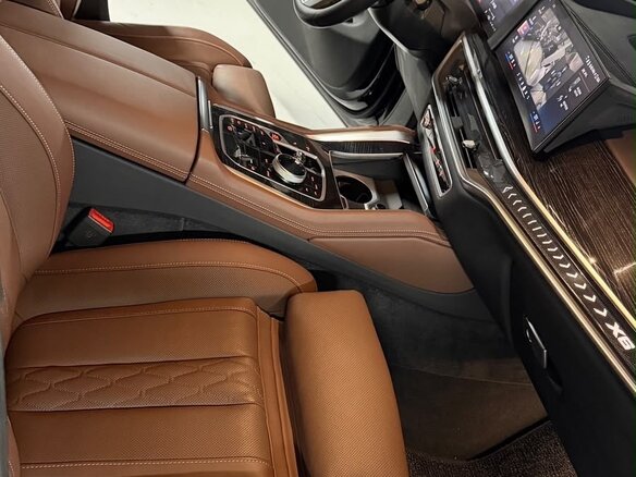 2024 BMW X6 40i III (G06) Рестайлинг, чёрный, 11800000 рублей - вид 16