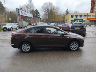 2021 Hyundai Solaris II Рестайлинг, коричневый, 1380000 рублей, вид 2