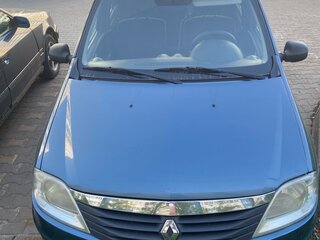 2011 Renault Logan I Рестайлинг, серебристый, 340000 рублей, вид 1