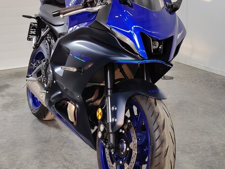 2023 Yamaha YZF-R7, синий, 849000 рублей, вид 2