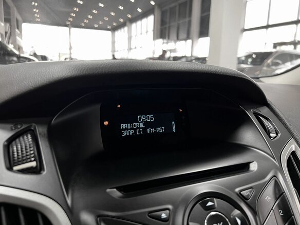 2013 Ford Focus III, белый, 750000 рублей - вид 17