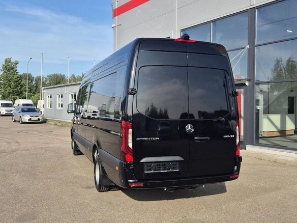 2024 Mercedes-Benz Sprinter, чёрный - вид 4